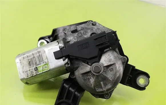 Opel Zafira B Front wiper linkage 13145548