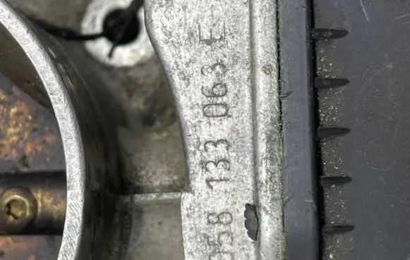 Audi A4 S4 B5 8D Throttle valve 058133063E