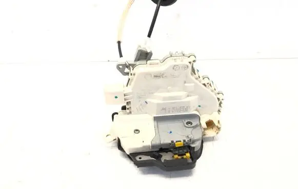 Audi A6 S6 C6 4F Front door lock 4F1837015