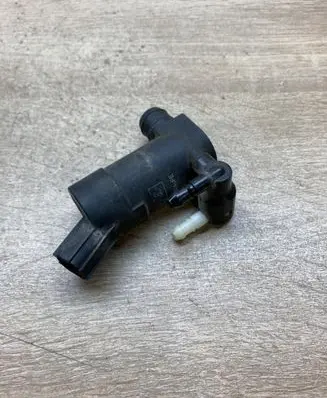 Windscreen/windshield washer pump