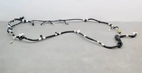 Toyota Prius (XW30) Tailgate/trunk wiring harness 8218447370