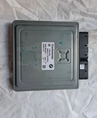 BMW 3 E90 E91 Engine control unit/module 7624052