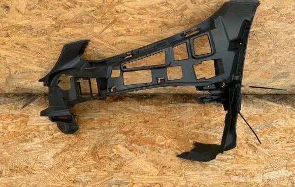 Mercedes-Benz C AMG W205 Front bumper mounting bracket A2058853165 A2058853865