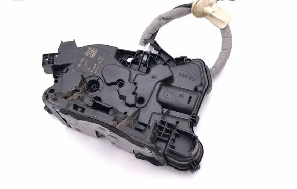 Skoda Superb B9 Front door lock 3J2837015A