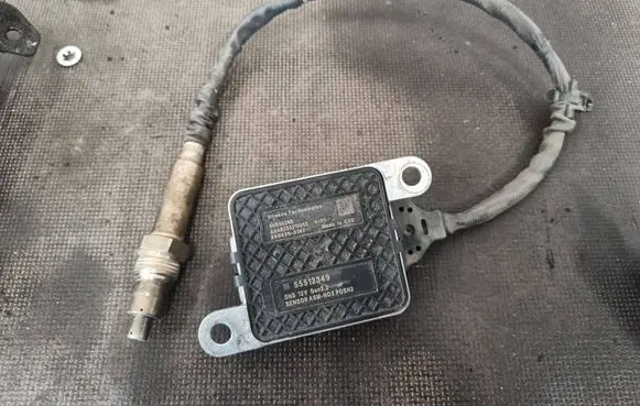 Opel Insignia A Ultrasonic Sensor 55512349