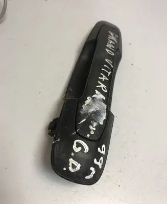 Suzuki Grand Vitara I Rear door exterior handle 8281056D00