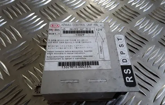 KIA Carens II Airbag control unit/module 0K2FE677F0