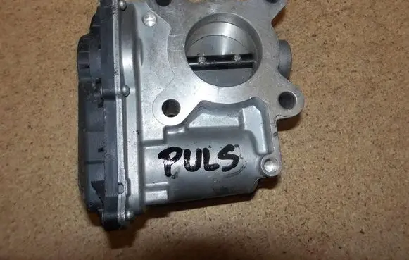 Nissan Pulsar Throttle valve 161206038R