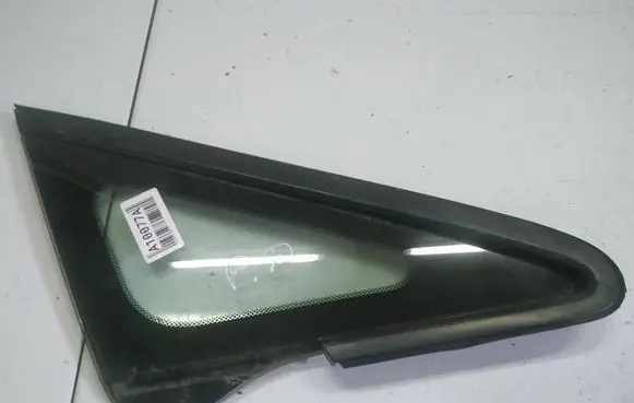 Honda Civic Front triangle window/glass AS2