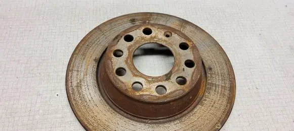 Volkswagen PASSAT B6 Rear brake disc