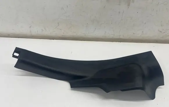 Maserati Ghibli Rear sill trim cover 6700113650