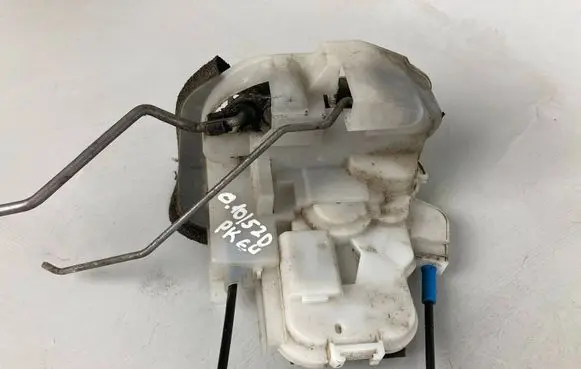 Subaru Outback Front door lock 61032AJ150