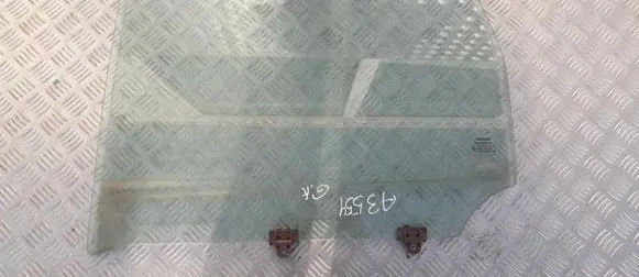 Nissan Note (E11) Rear door window glass