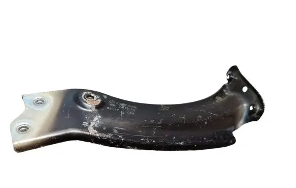 Skoda Superb B8 (3V) Fender mounting bracket 3V0821141
