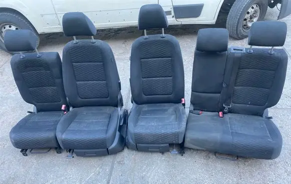 Seat set