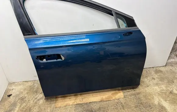 Volkswagen ID.7 Front door
