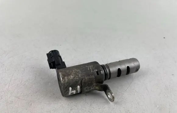 Subaru Outback Camshaft vanos timing valve 10921AA040 0106110 HH28