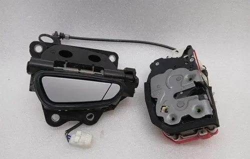 Ferrari Purosangue Coupe door lock (next to the handle)