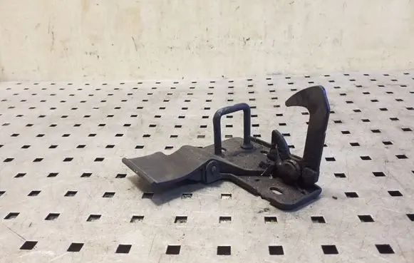 Volkswagen Polo IV 9N3 Engine bonnet/hood lock/latch loop/hook 6Q0823480D