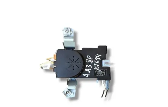 Audi A3 S3 A3 Sportback 8P Aerial antenna filter 7617310103 8P4035225D