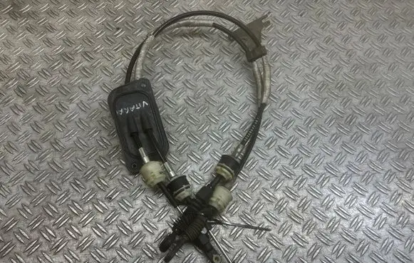 Gear shift cable linkage