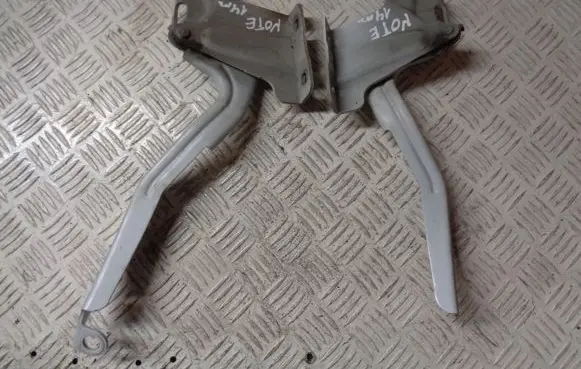 Nissan Note (E12) Engine bonnet/hood hinges