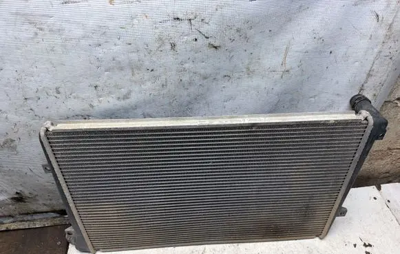 Volkswagen Golf V Coolant radiator 65292