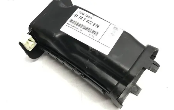 BMW iX Brake cooling air channel/duct 7422279