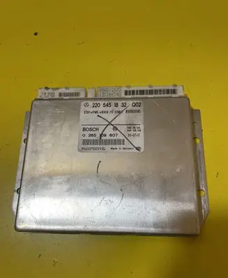 Mercedes-Benz S W220 ESP (stability system) control unit 2205451832 0265109607