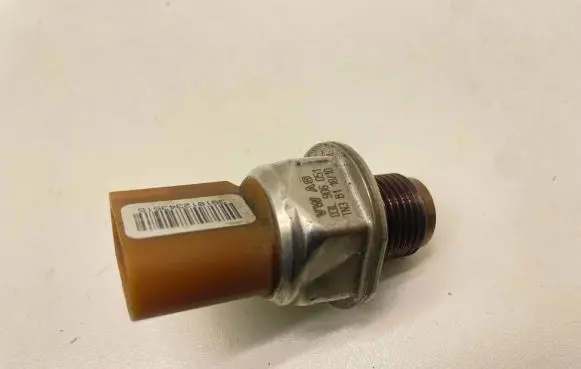 Fuel pressure sensor