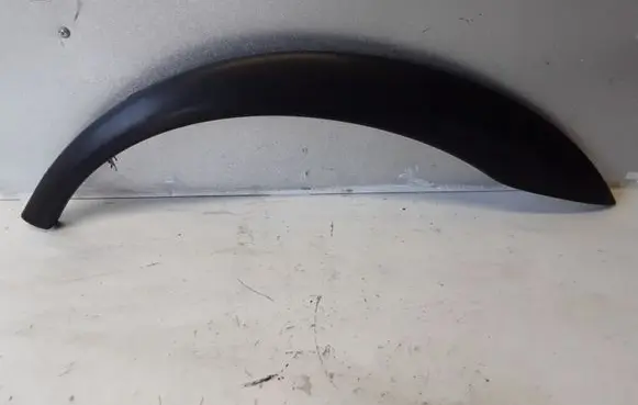 Volvo XC70 Rear arch trim 9190879