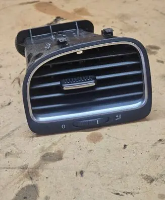 Volkswagen Golf VI Dashboard side air vent grill/cover trim 5K0819703 5K0819709