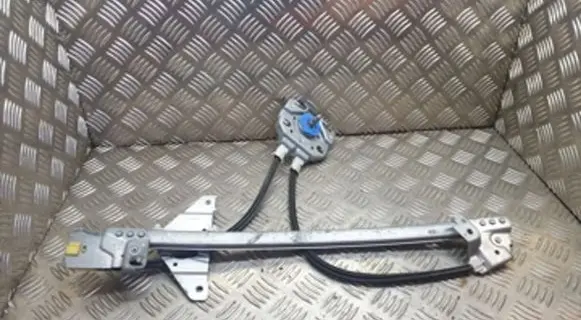 Rear door manual window regulator