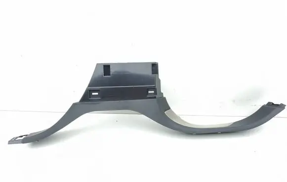 Land Rover Range Rover Sport L461 Rear sill trim cover M8E231056A M8E231056B