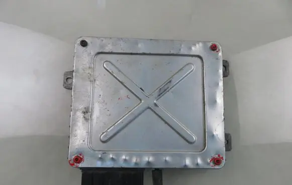 Land Rover Freelander Engine control unit/module MKC104393