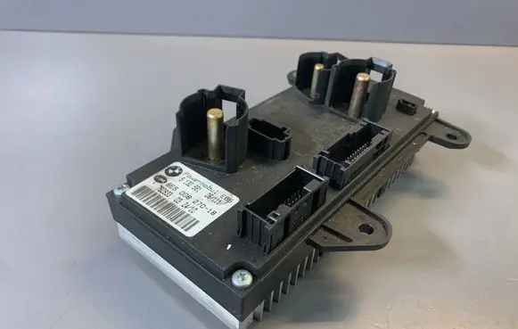 BMW 7 E65 E66 Voltage converter/converter module 9132581 61359132581