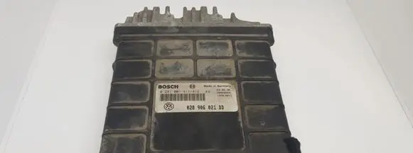 Volkswagen PASSAT B4 Engine control unit/module 028906021DD 0281001411