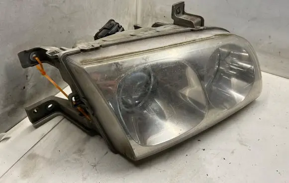 Hyundai Trajet Headlight/headlamp 921023AXXX