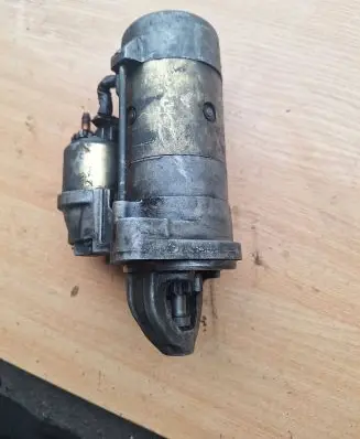 BMW 5 E60 E61 Starter motor 7788680 E5855SAI05