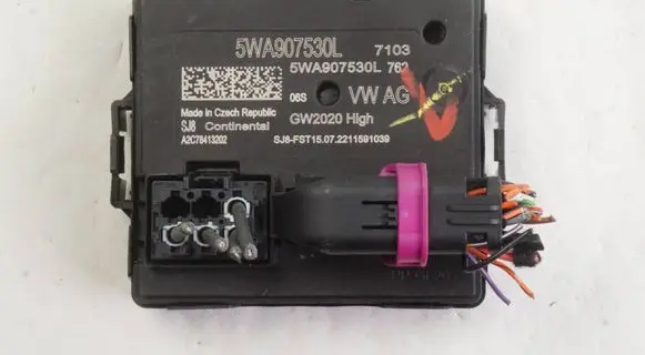 Volkswagen Golf VII Other control units/modules 5WA907530L