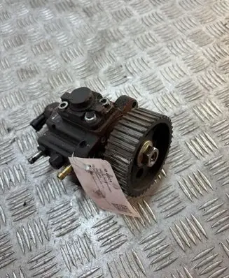 Opel Insignia A Fuel injection high pressure pump 0445010193