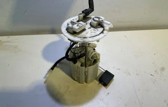 Nissan Pathfinder R52 In-tank fuel pump 