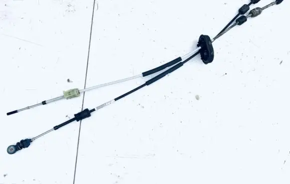 Gear shift cable linkage