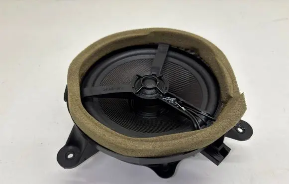 Volvo XC90 Rear door speaker 8633110