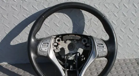 Nissan Qashqai Steering wheel 484304EL1A 255504BC3A