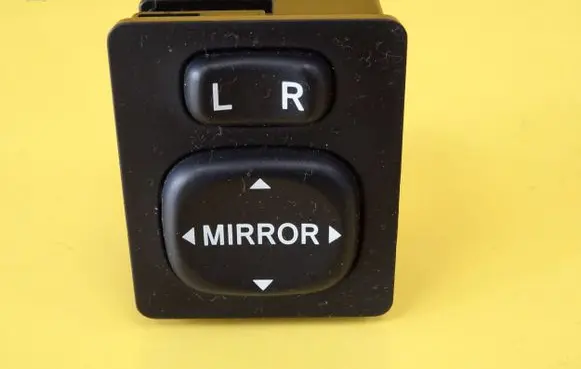 Toyota Avensis T250 Wing mirror switch 183574 769746F