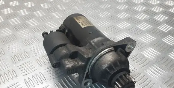 Volkswagen PASSAT B7 Starter motor 02M911024C 0001153009