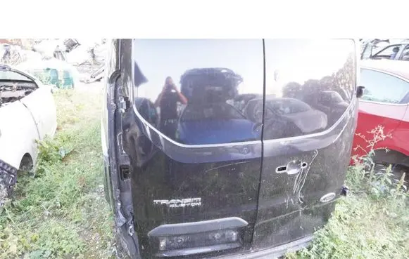 Rear door