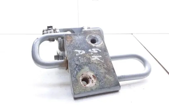 Audi A6 S6 C5 4B Rear door lower hinge 4B0833411B