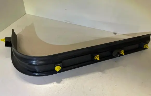 Volvo V50 Front sill trim cover 8641784 11137